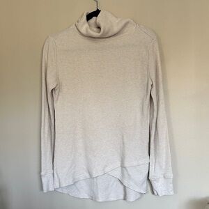 Eddie Bauer Cream Knit Sweater